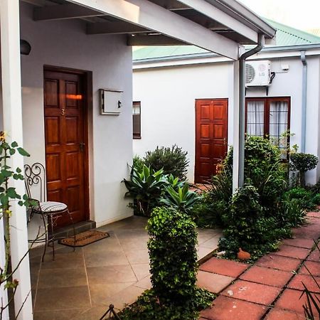 Villa Jana Guesthouse Pretoria-Noord Buitenkant foto